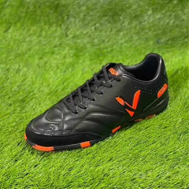 کفش فوتسال مردانه مدل سالنی vig2025