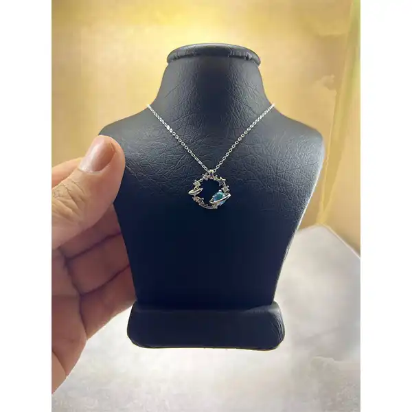 گردنبند نقره زنانه مدل کره زمین و سنگ اوپال خاص کد 78994