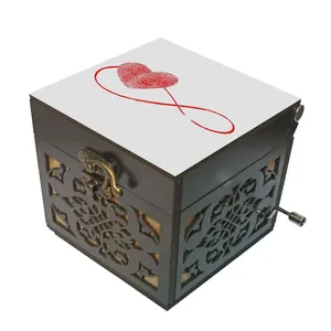 جعبه موزیکال مدل هندلی طرح عشق بی نهایت قلب کد 2023