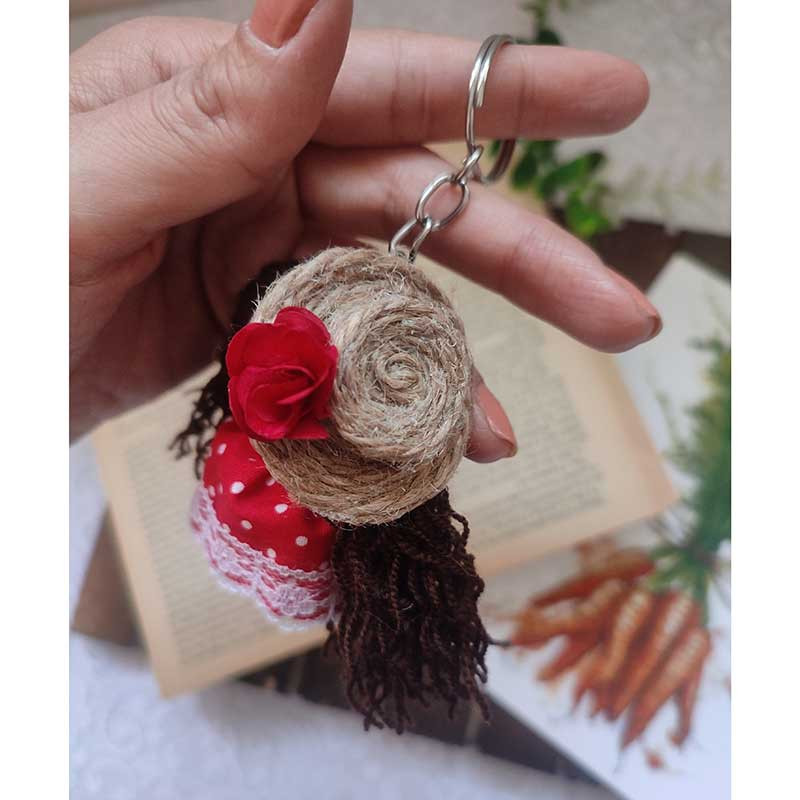 آویز عروسکی مدل فندقی کد 016