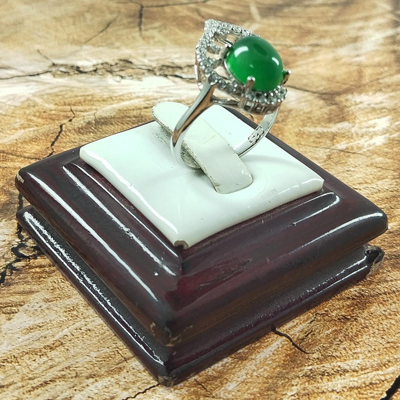 انگشتر نقره زنانه سلین کالا مدل عقیق یشم کد 60