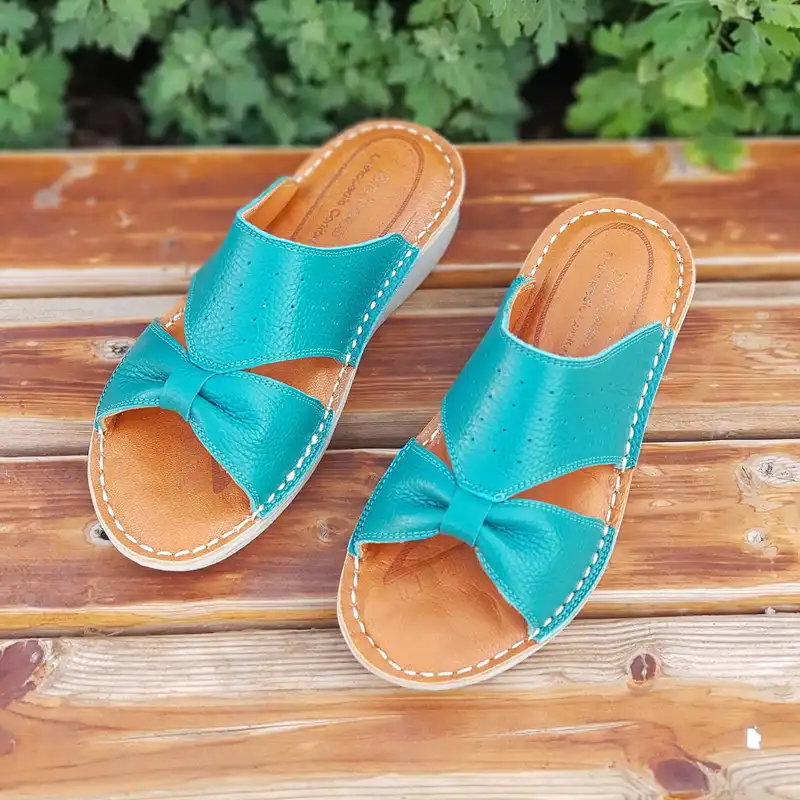 دمپایی زنانه مدل چرم طبیعی کد 044t.k رنگ فیروزه ای