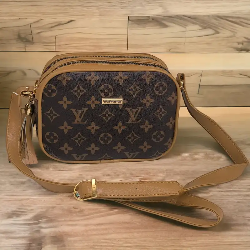 کیف دوشی زنانه مدل Bs34