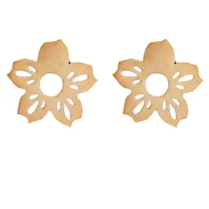 گوشواره طلا 18 عیار زنانه آمانژ طرح گل کد 1257D9187