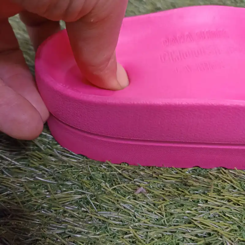 دمپایی زنانه پاپا مدل ثمین سگکدار کد 1536-DPK