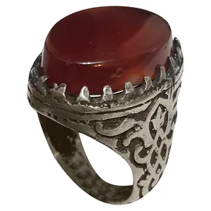 انگشتر نقره مردانه مدل عقیق یمنی آب دار کد AYA2016