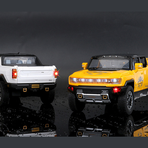 ماکت ماشین طرح هامر مدل Hummer EV