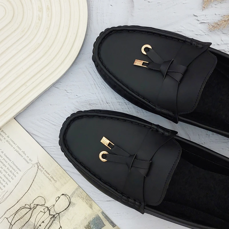 عکس شماره 7 : کفش کالج زنانه مدل تندیس کد tan-bl