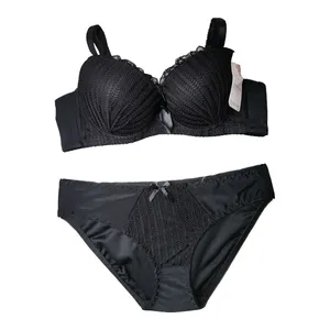 ست شورت و سوتین زنانه مدل اسفنجی جکدار رنگ مشکی