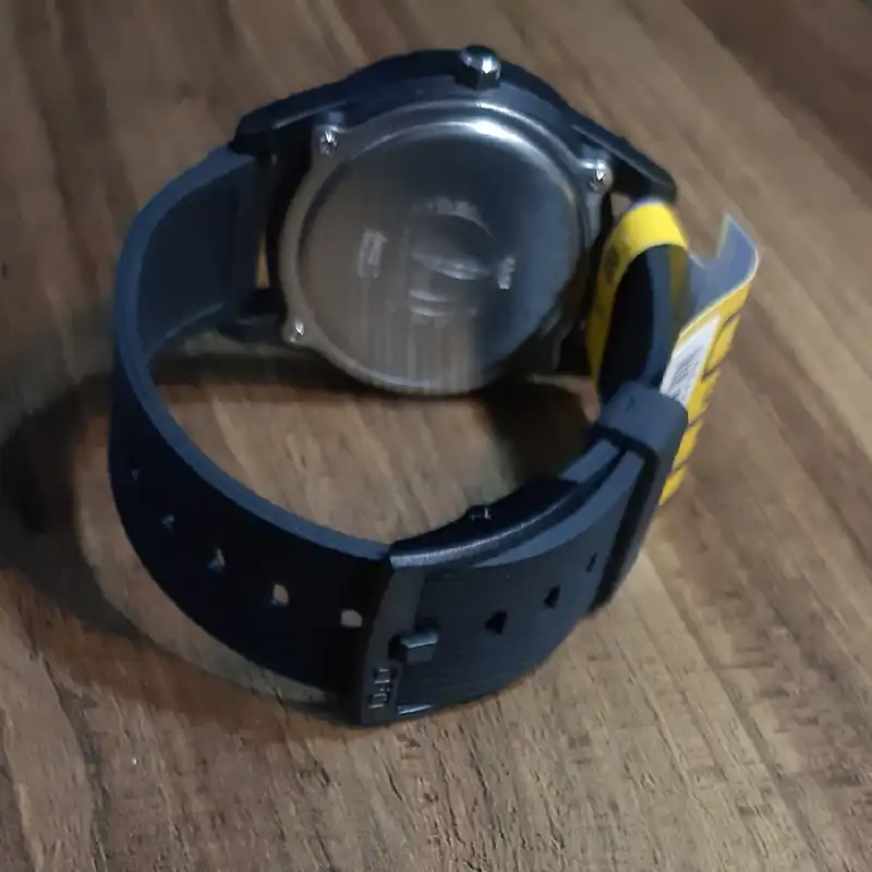 ساعت مچی عقربه ای کیو اند کیو مدل VS12J004Y