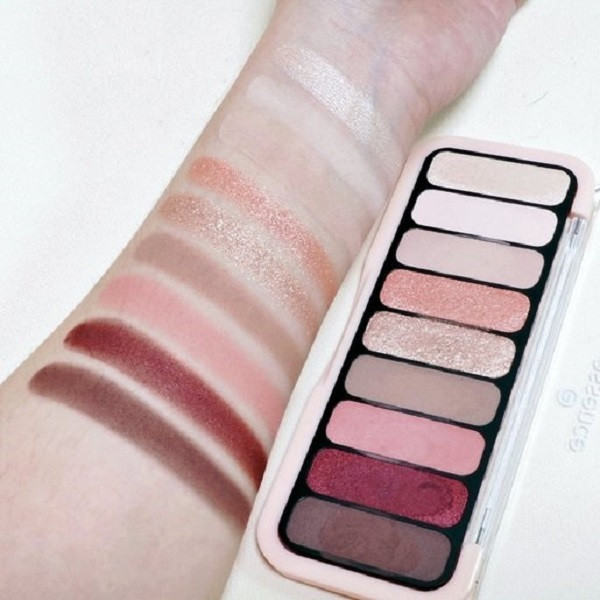 پالت سایه چشم اسنس مدل Rose Edition پالت سایه چشم اسنس مدل Rose Edition