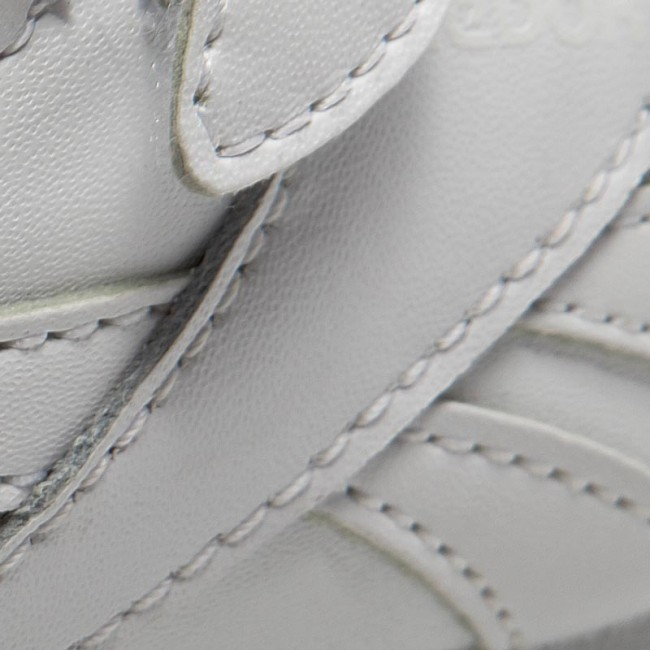 کفش مخصوص دویدن بچگانه ریباک مدل V70472