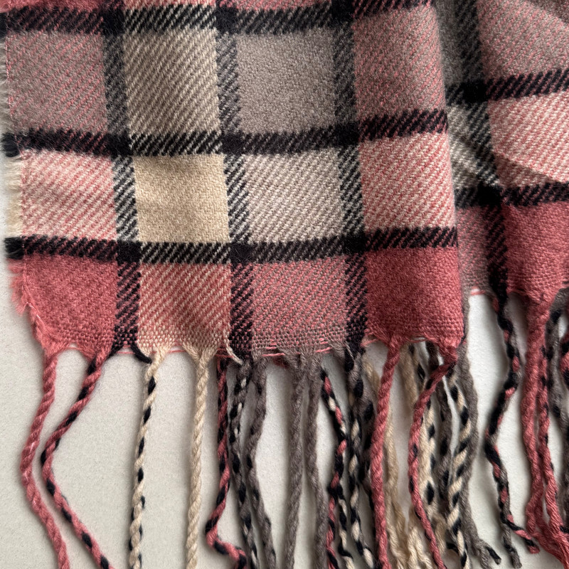 شال گردن زنانه مدل موهر چهارخانه مربعی ریز ریش ریشی کد 14