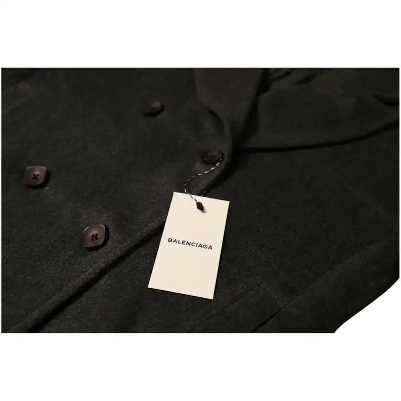 پالتو زنانه بالنسیاگا مدل فوتر  رنگ ذغالی