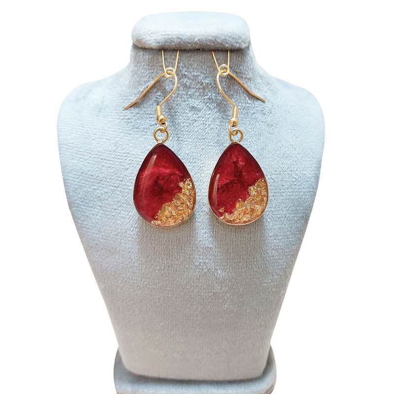 گوشواره زنانه رزینی مدل اشک کد P026 گوشواره زنانه رزینی مدل اشک کد P026