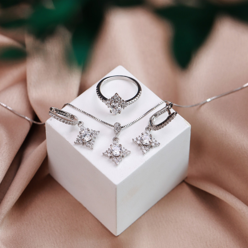 نیم ست نقره زنانه جی تی ای مدل جواهری