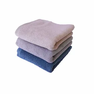 حوله دستی کارینا مدل ساده سایز 38×81 سانتی متر بسته سه عددی