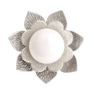 گل سینه زنانه کد G3052