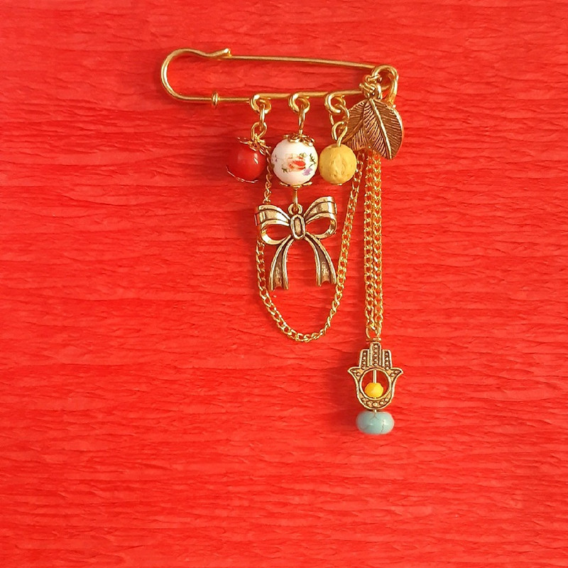 سنجاق سینه دخترانه مدل پاپیون کد 1520