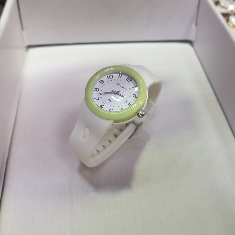 ساعت مچی عقربه ای بچگانه امپاور مدل 88ki26 ساعت مچی عقربه ای بچگانه امپاور مدل 88ki26