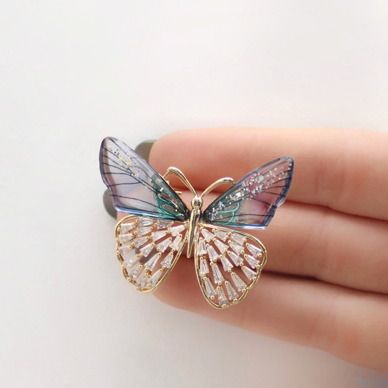 گل سینه زنانه طرح پروانه کد 1120018 گل سینه زنانه طرح پروانه کد 1120018