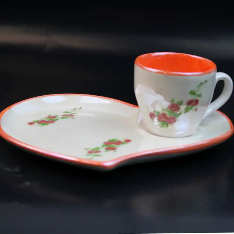 ست فنجان و بشقاب سرامیکی مدل لاستر