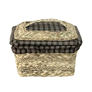 سبد حصیری مدل درب دار طرح مربع