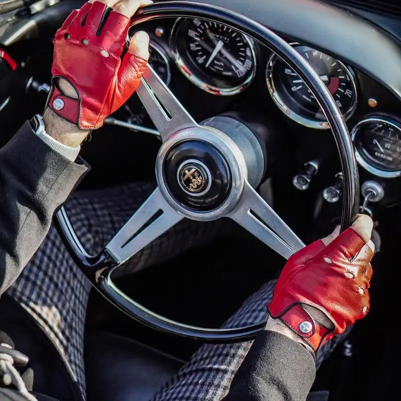 دستکش مدل نیمه شبگرد کد DG 16