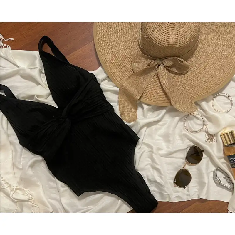 مایو زنانه کاپشی مدل یکسره BC2