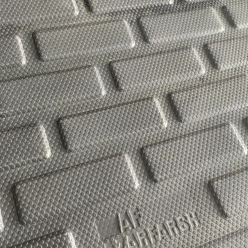 کفپوش صندوق آذرفرش مدل SN1 مناسب برای خودرو ساندرو