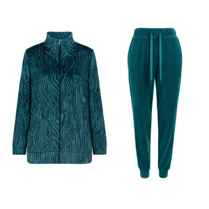 ست سویشرت آستین بلند و شلوار راحتی زنانه اسمارا مدل مخمل 4182