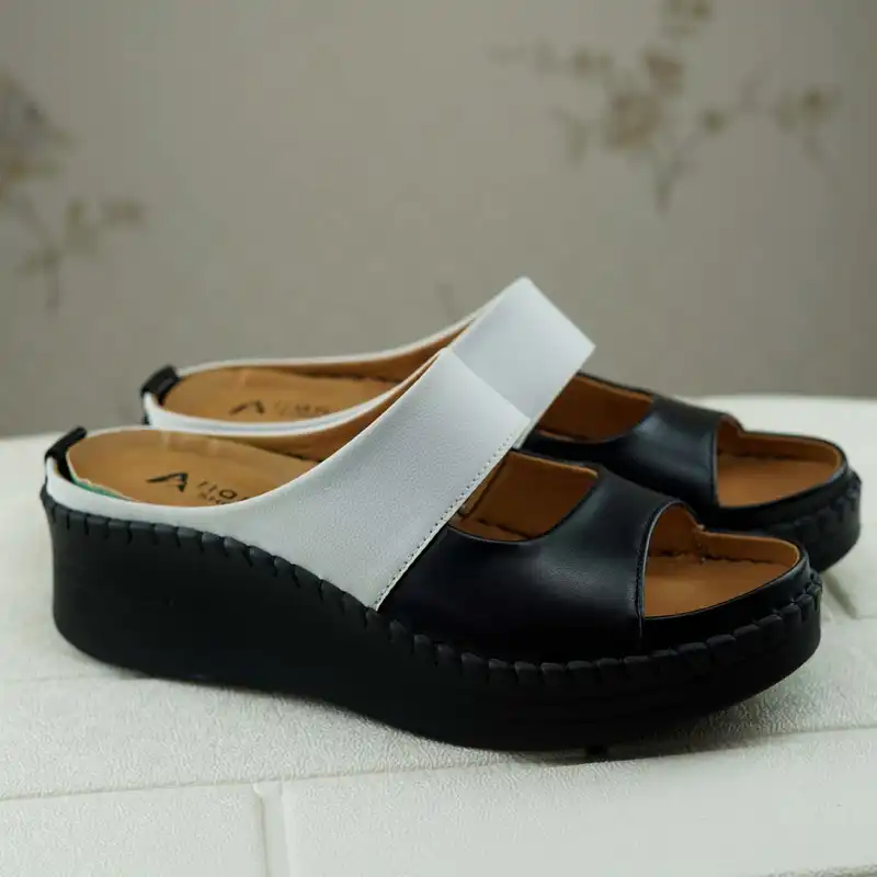 دمپایی زنانه مدل ترانه