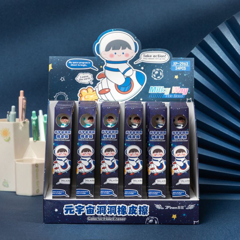 پاک کن مدل قلمی طرح دختر فضانورد