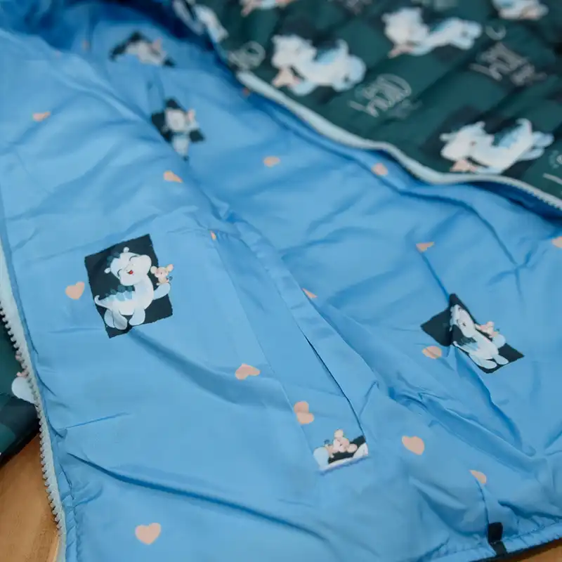 کاپشن دخترانه مدل ضدآب دورو طرح دایناسور خوشحال