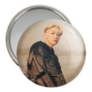 آینه جیبی خندالو مدل بکهیون گروه اکسو EXO  کد 13624