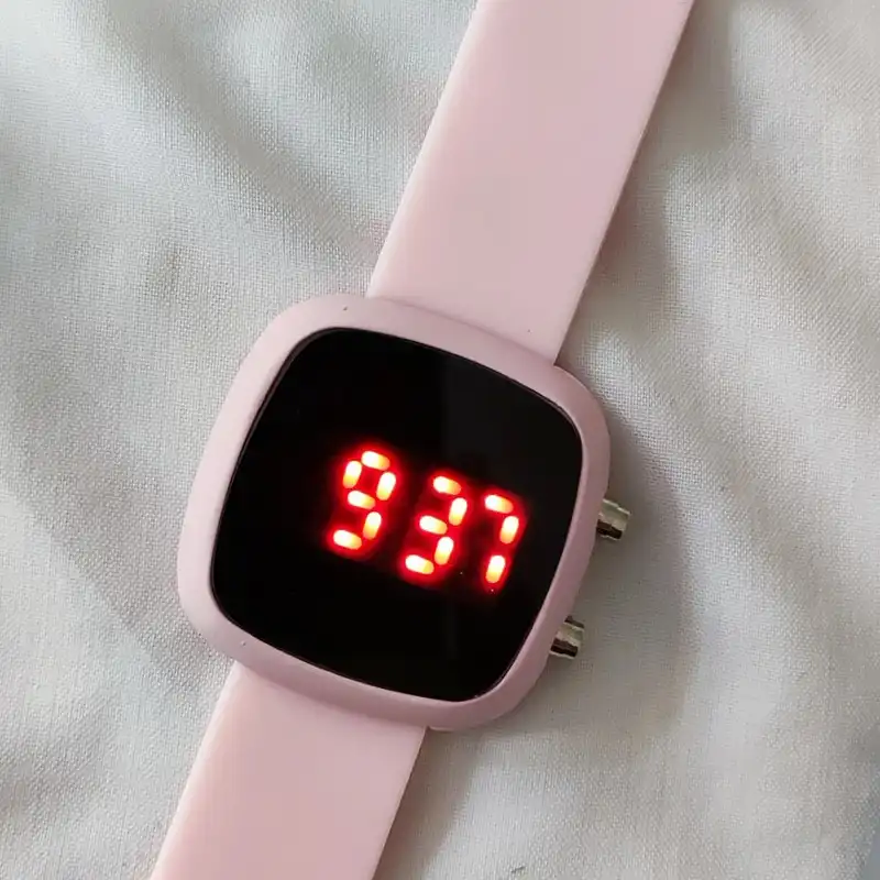 ساعت مچی دیجیتال بچگانه والار مدل W1