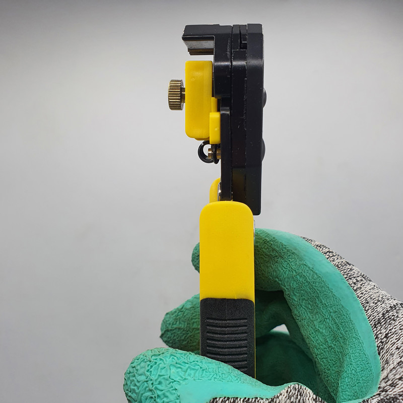 سیم لخت کن اتوماتیک کد 1520 سایز 8 اینچ