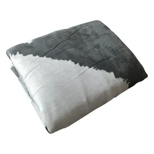 پتو مسافرتی مدل PG112 سایز 180x230 سانتی متر