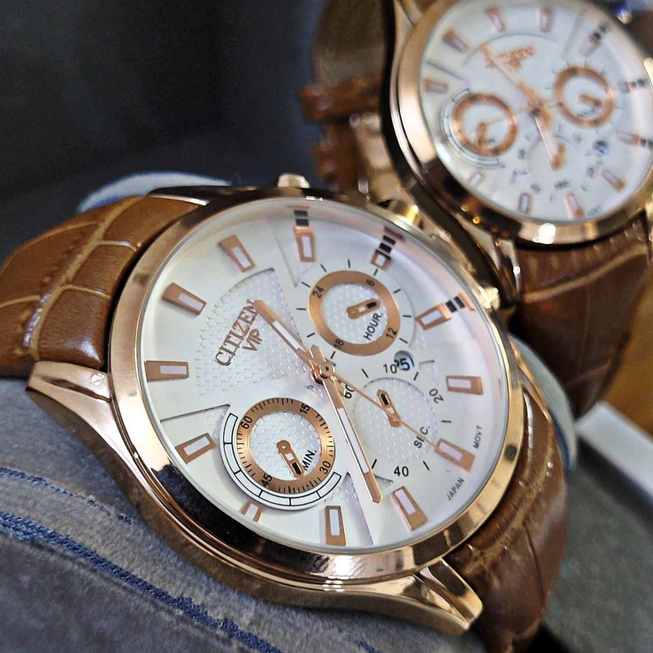 ست ساعت مچی عقربه ای  زنانه و مردانه مدل کوارتز تک موتور قفل پروانه ای 01 -  - 4