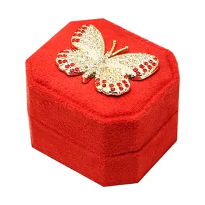 جعبه انگشتر مدل پروانه کد BFB0002