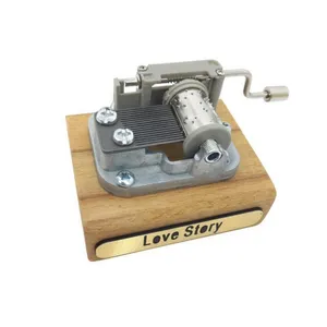 جعبه موزیکال مدل love story
