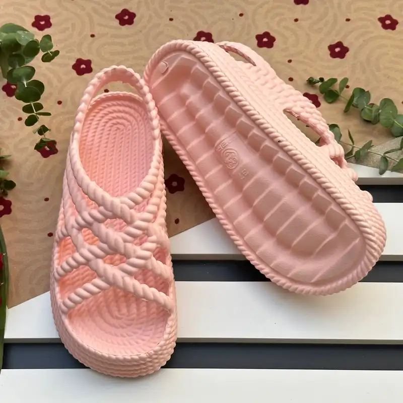 صندل زنانه پاپا مدل کارن