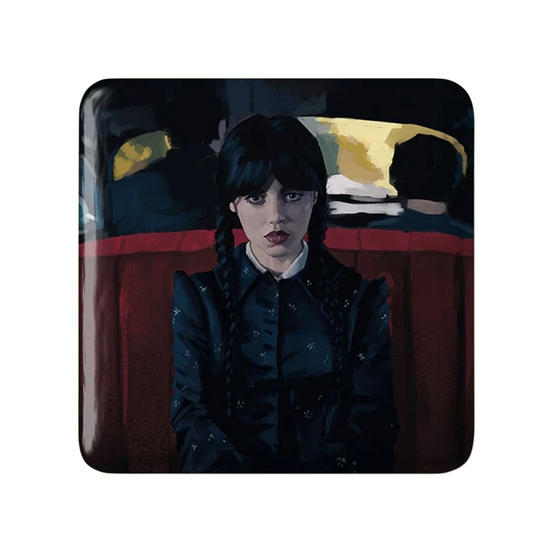 مگنت خندالو مدل سریال ونزدی Wednesday کد 25204