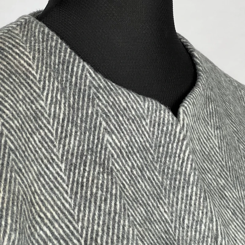 عکس شماره 7 : ست کت و دامن رسمی زنانه مدل پشمی کجراه کد ak1469