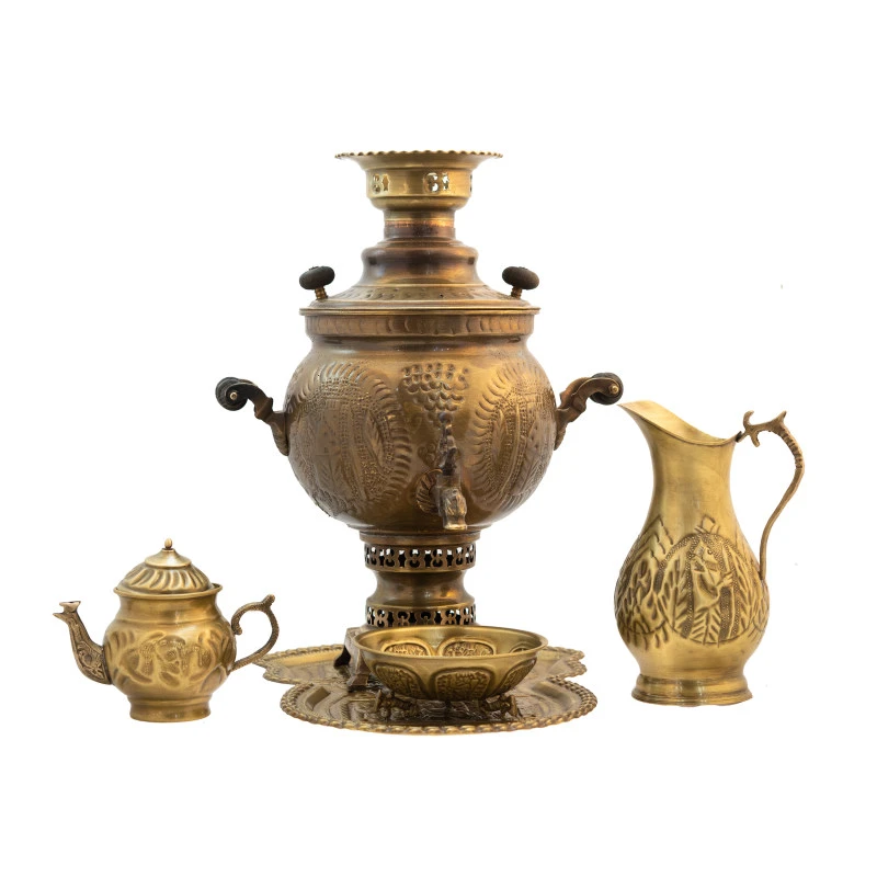 سرویس سماور ذغالی 5 پارچه برنجی مدل سرباز هخامنشی کد H-1258
