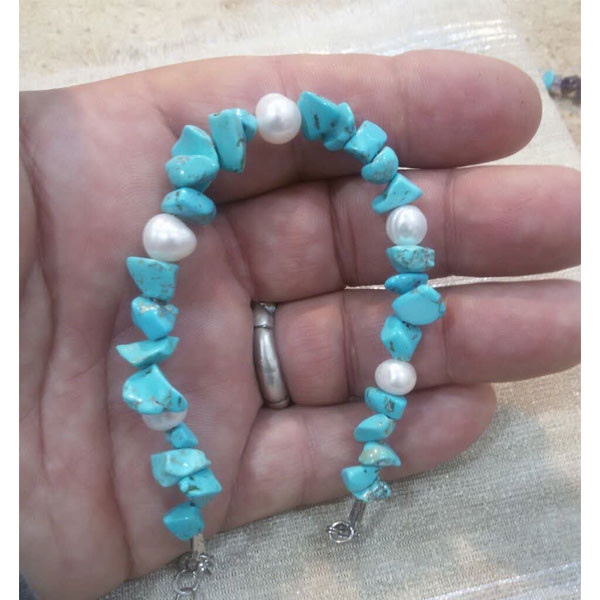 دستبند مدل فیروزه و مروارید