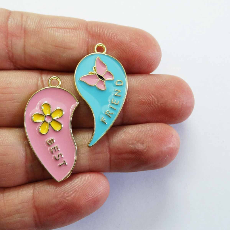 آویز گردنبند مدل قلب دو تیکه گل و پروانه کد AG 1025 مجموعه 2 عددی