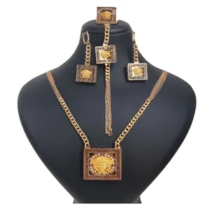 ست طلا 18 عیار زنانه گالری یارطلا کد SR142