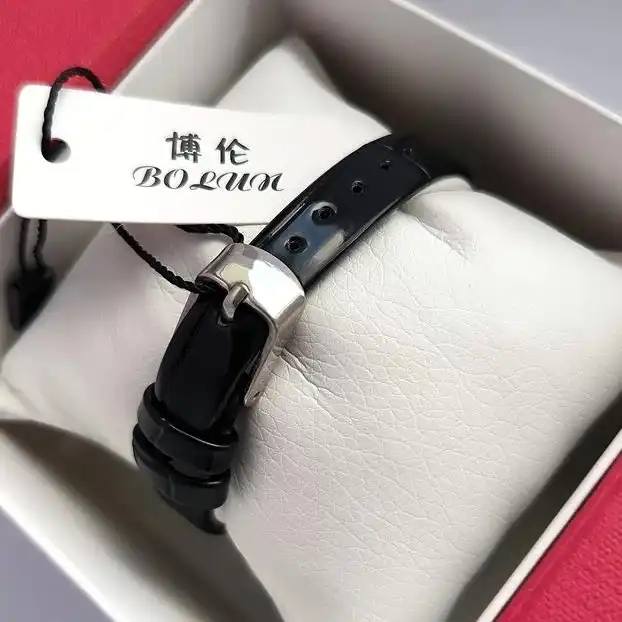 ساعت مچی عقربه ای زنانه بولون مدل یونانی بلک کد 3