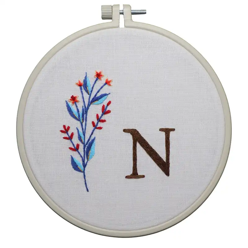 تابلو گلدوزی طرح حرف N کد M29